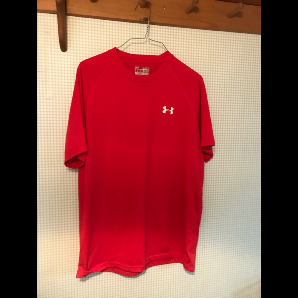 Men’s Under Armour Shirt
